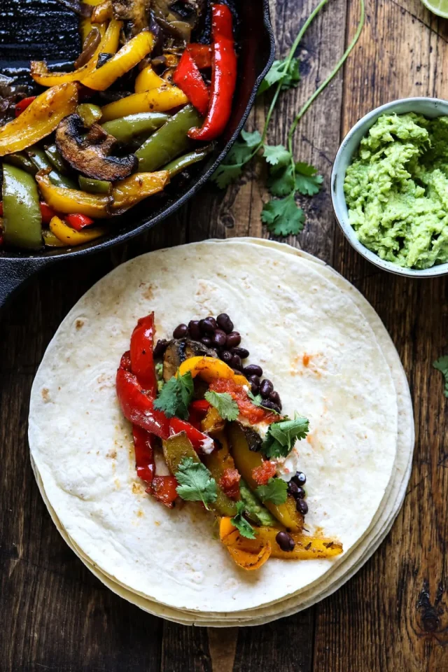 Vegan fajitas on a tortilla 1024x1536.jpg