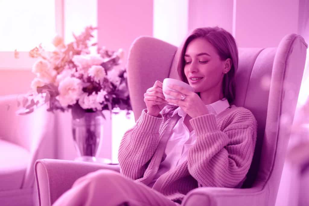 how to romanticize your life