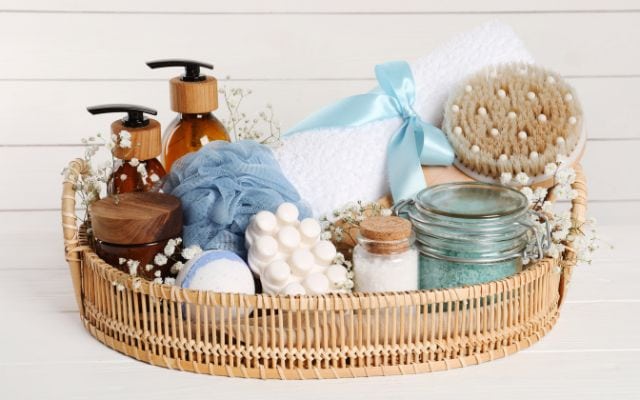 Best gift basket self care ideas 1