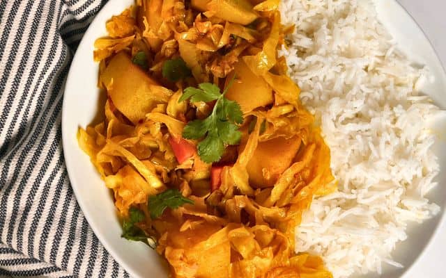 curry cabbage and potatoes