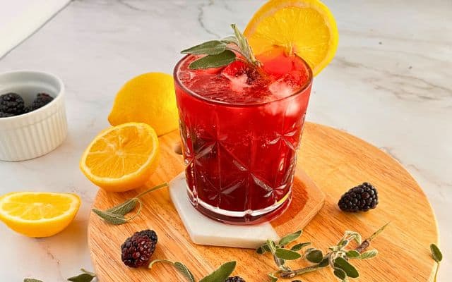 blackberry sage lemonade 1